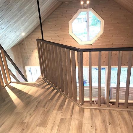 Atte Arstider Lodge Neiden エクステリア 写真