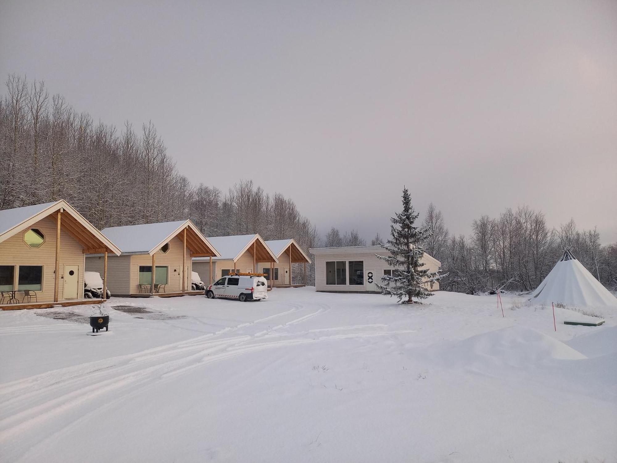 Atte Arstider Lodge Neiden エクステリア 写真